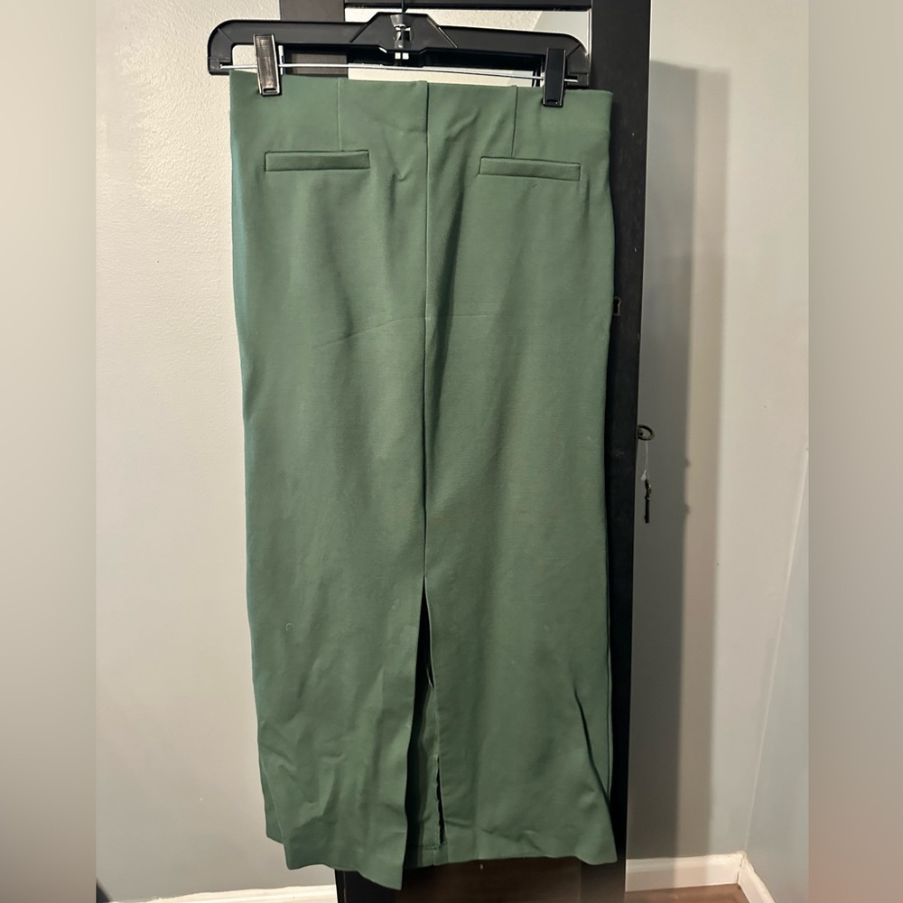 Ann Taylor Forest Green skirt